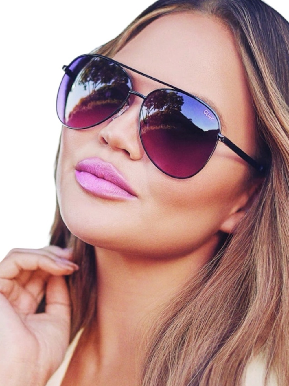 QUAY Vivienne Sunglasses Black Frame Purple Gradient Lens Aviator Unisex NWT